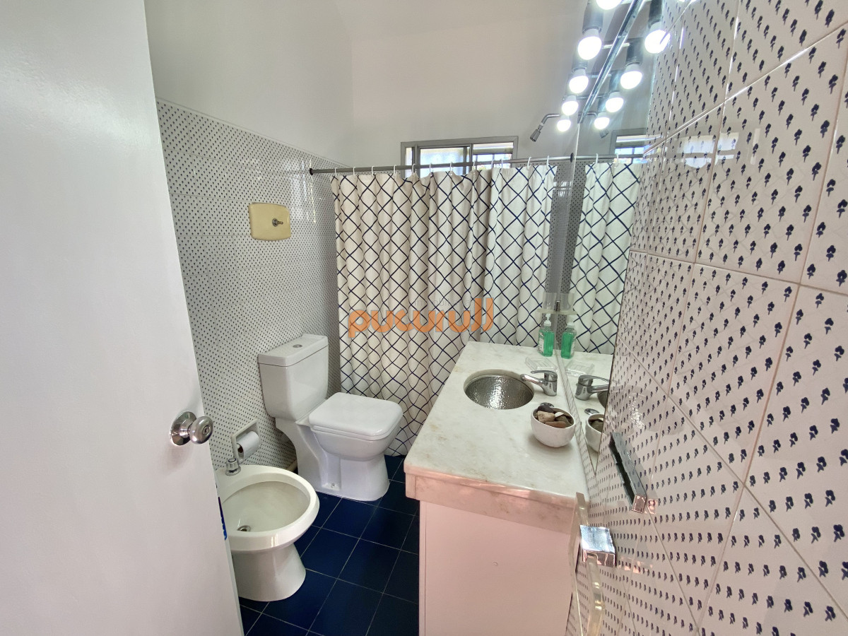 Casa ID.2008 - CASA EN VENTA 3 DORMITORIOS 3 BAÑOS 2 SUITE