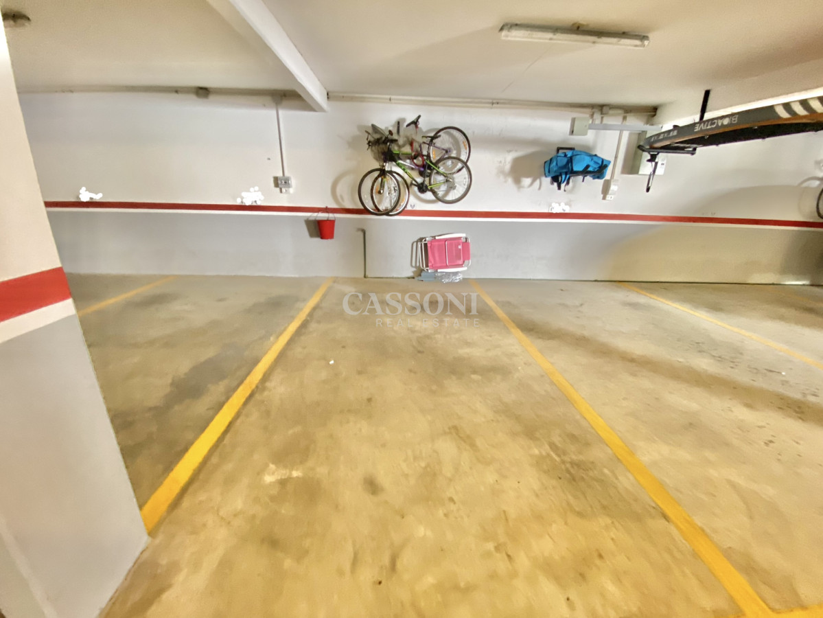 Apartamento ID.751 - VENTA DE  APARTAMENTO DE 2 DORMITORIOS FRENTE AL MAR EN EDIFICIO CRUCEROS PUNTA DEL ESTE 