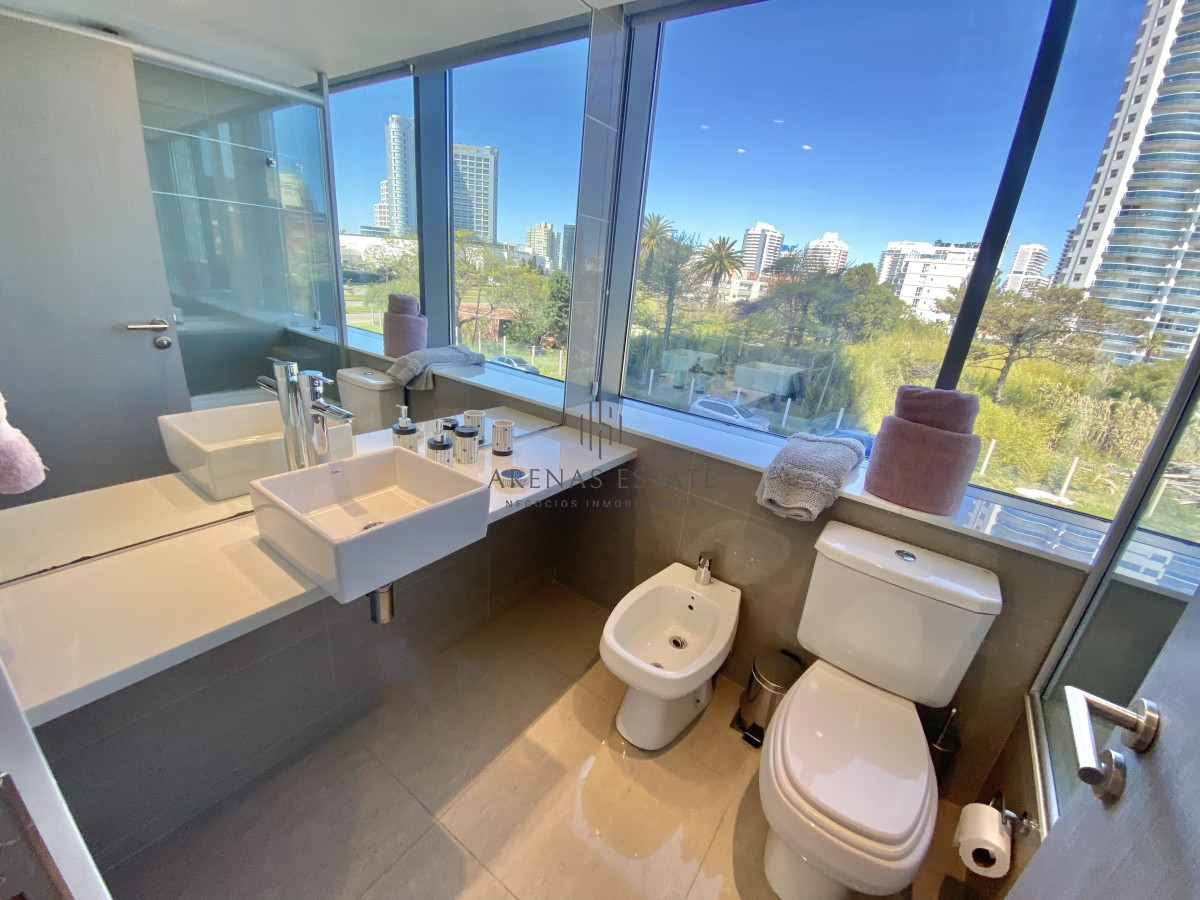 Apartamento ID.2134 -  VENTA APTO EN PLAYA MANSA 