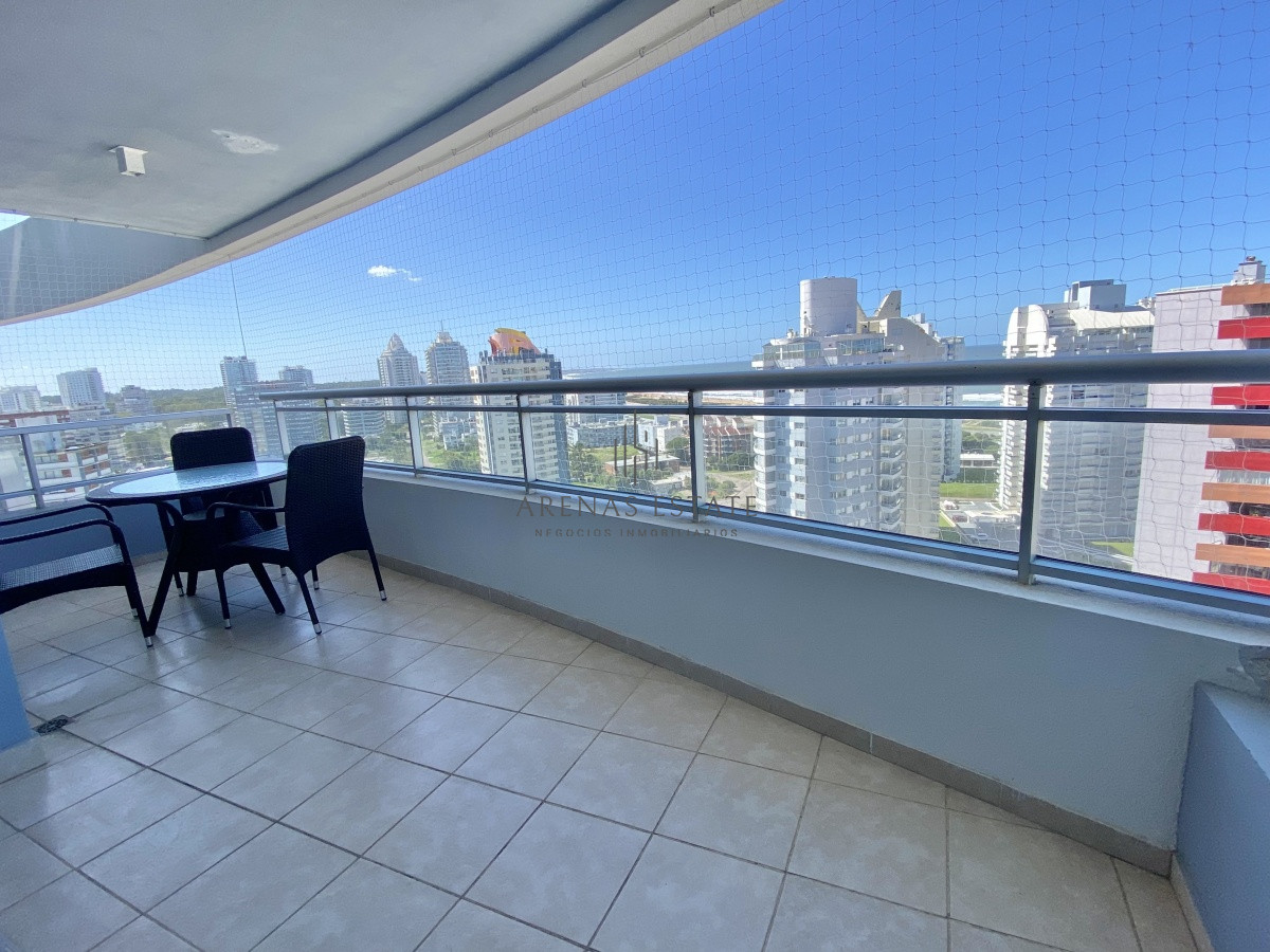 Apartamento ID.2135 - Venta apto en Playa Brava   Edificio Forest tower II 