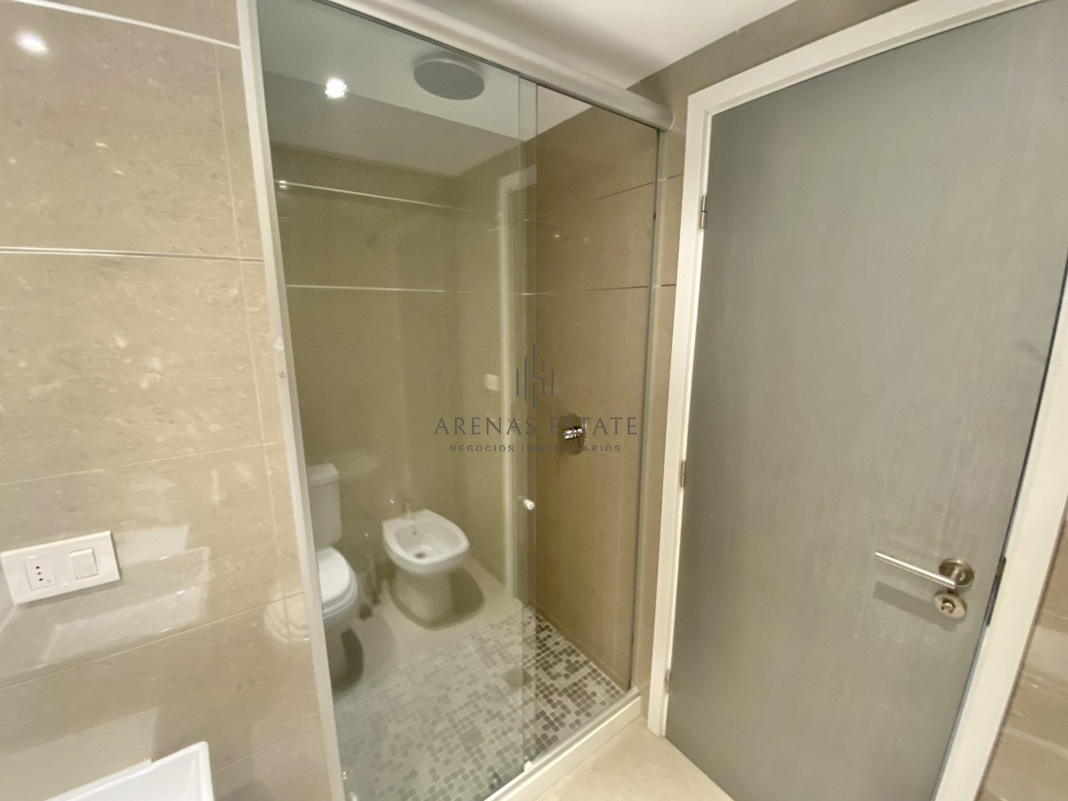 Apartamento ID.2134 -  VENTA APTO EN PLAYA MANSA 