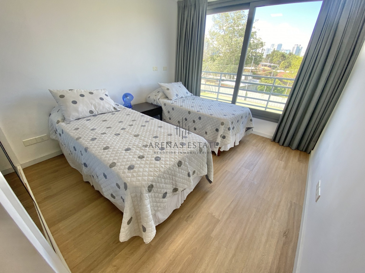 Apartamento ID.2134 -  VENTA APTO EN PLAYA MANSA 