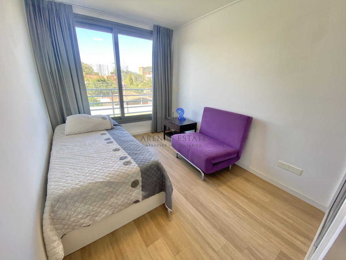 Apartamento ID.2134 -  VENTA APTO EN PLAYA MANSA 