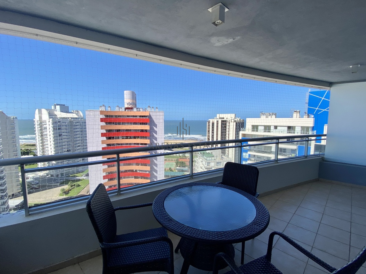 Apartamento ID.2135 - Venta apto en Playa Brava   Edificio Forest tower II 