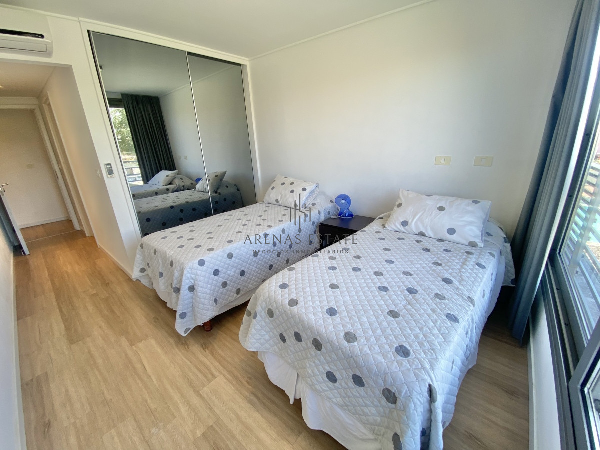 Apartamento ID.2134 -  VENTA APTO EN PLAYA MANSA 