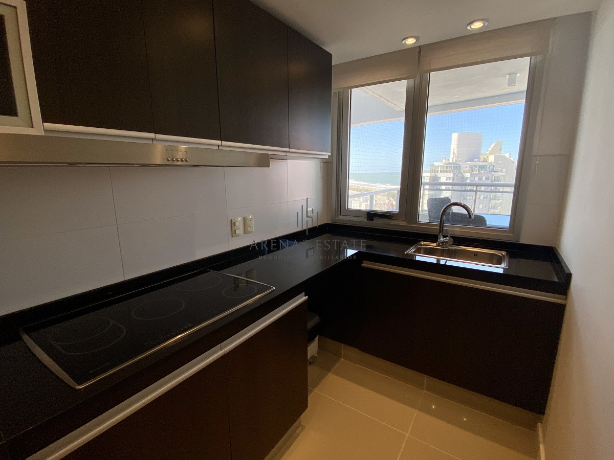Apartamento ID.2135 - Venta apto en Playa Brava   Edificio Forest tower II 
