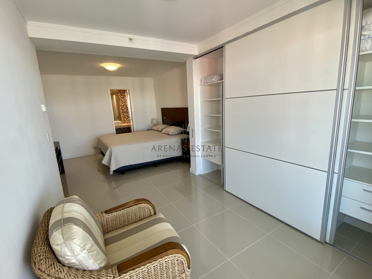 Apartamento ID.2135 - Venta apto en Playa Brava   Edificio Forest tower II 