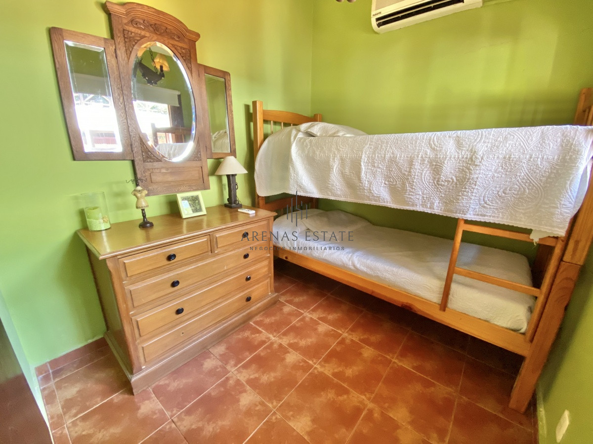 Casa ID.2960 - ALQUILER ANUAL CASA 3 DORMITORIOS CON PISCINA MANSA
