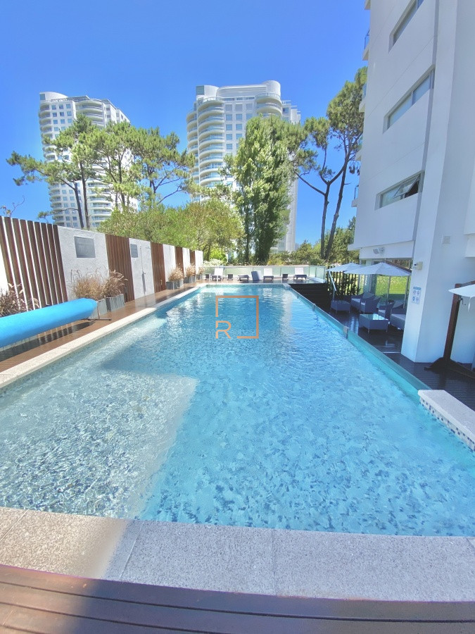 Apartamento ID.195 - VENTA DE APARTAMENTO DE 2 DORMITORIOS EN EDIFICIO BE PUNTA