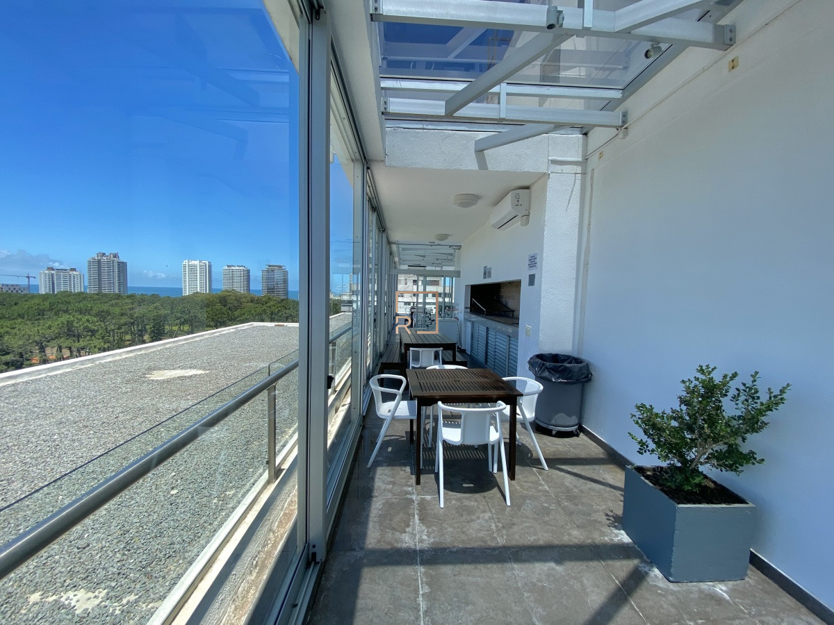 Apartamento ID.195 - VENTA DE APARTAMENTO DE 2 DORMITORIOS EN EDIFICIO BE PUNTA