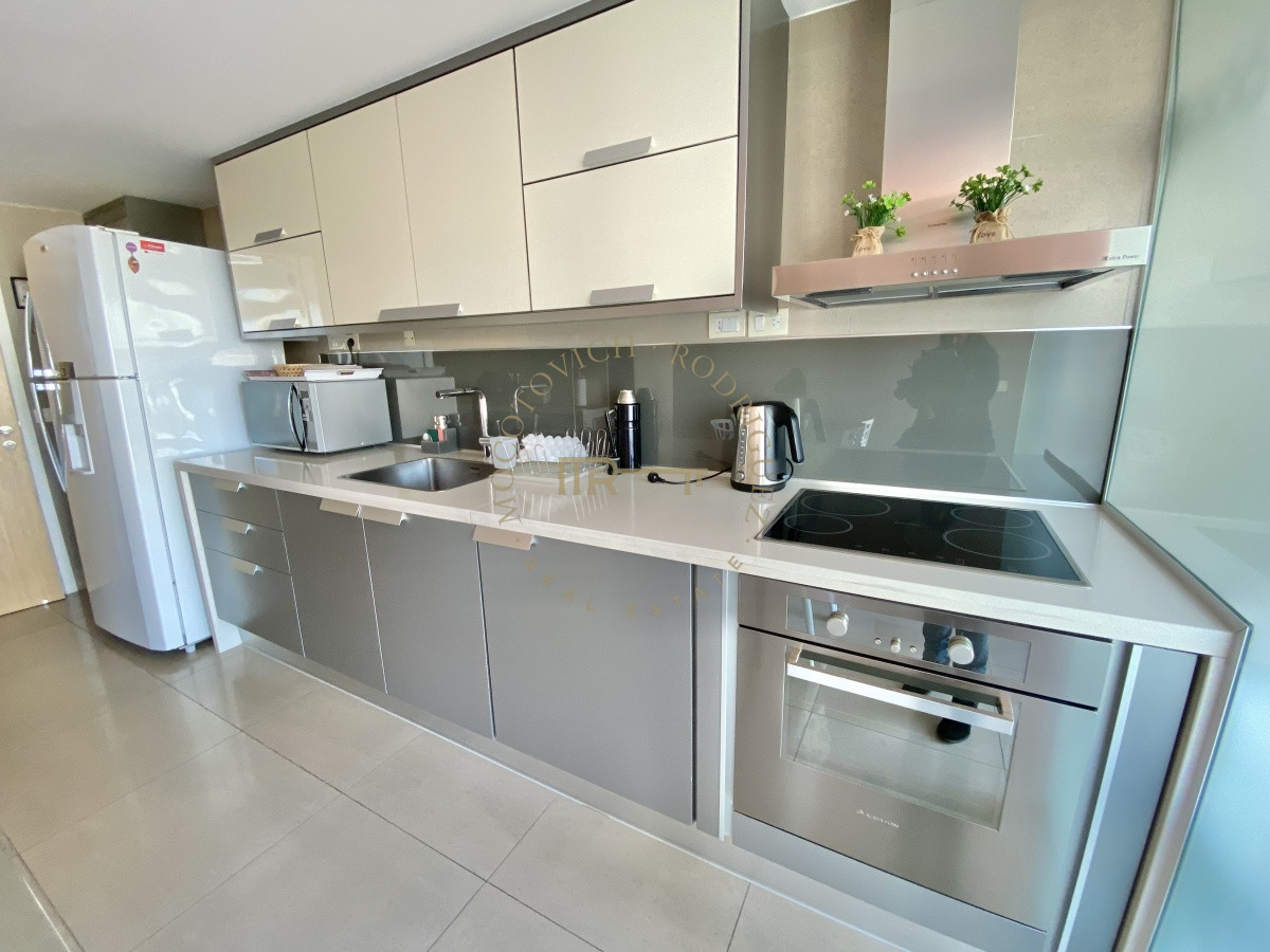 Apartamento ID.1618 - VENTA DE APARTAMENTO 3 DORMITORIOS + DEPENDENCIA PLAYA MANSA
