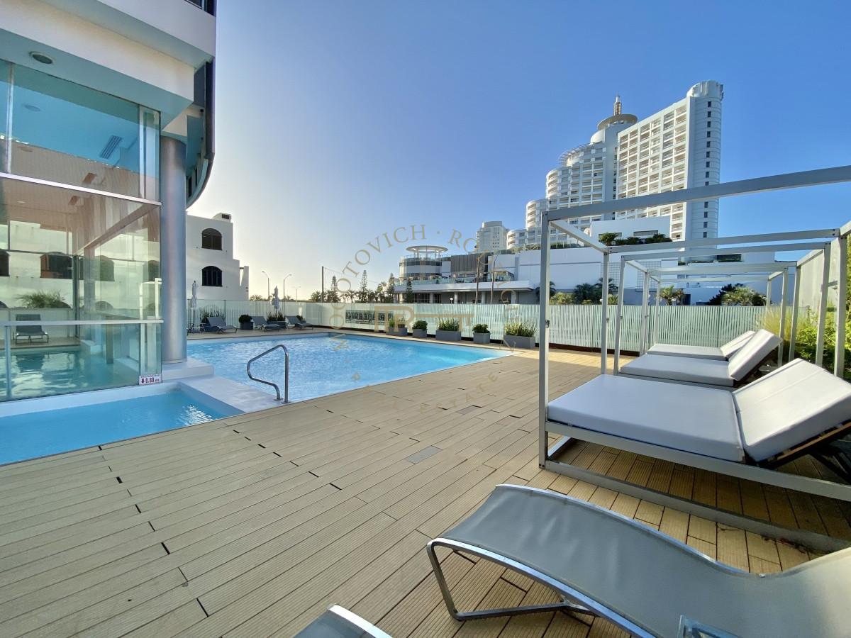 Apartamento ID.1618 - VENTA DE APARTAMENTO 3 DORMITORIOS + DEPENDENCIA PLAYA MANSA