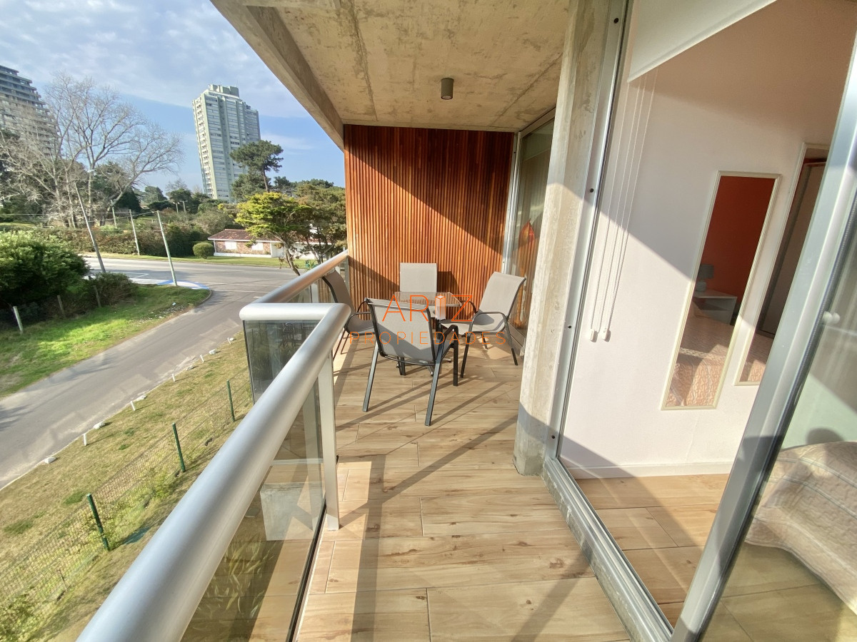 Apartamento ID.2370 - APARTAMENTO DE 1 DORMITORIO 1 BAÑO EN VENTA EN MANSA INN R