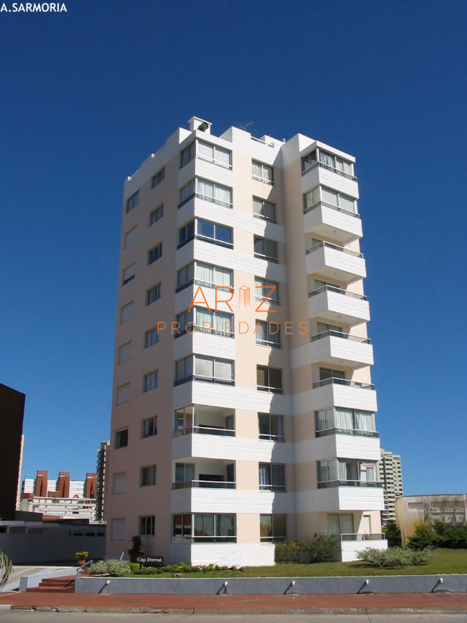 Apartamento ID.2369 - VENTA APARTAMENTO 1 DORMITORIO EN EDIFICIO CAP FERRAT 