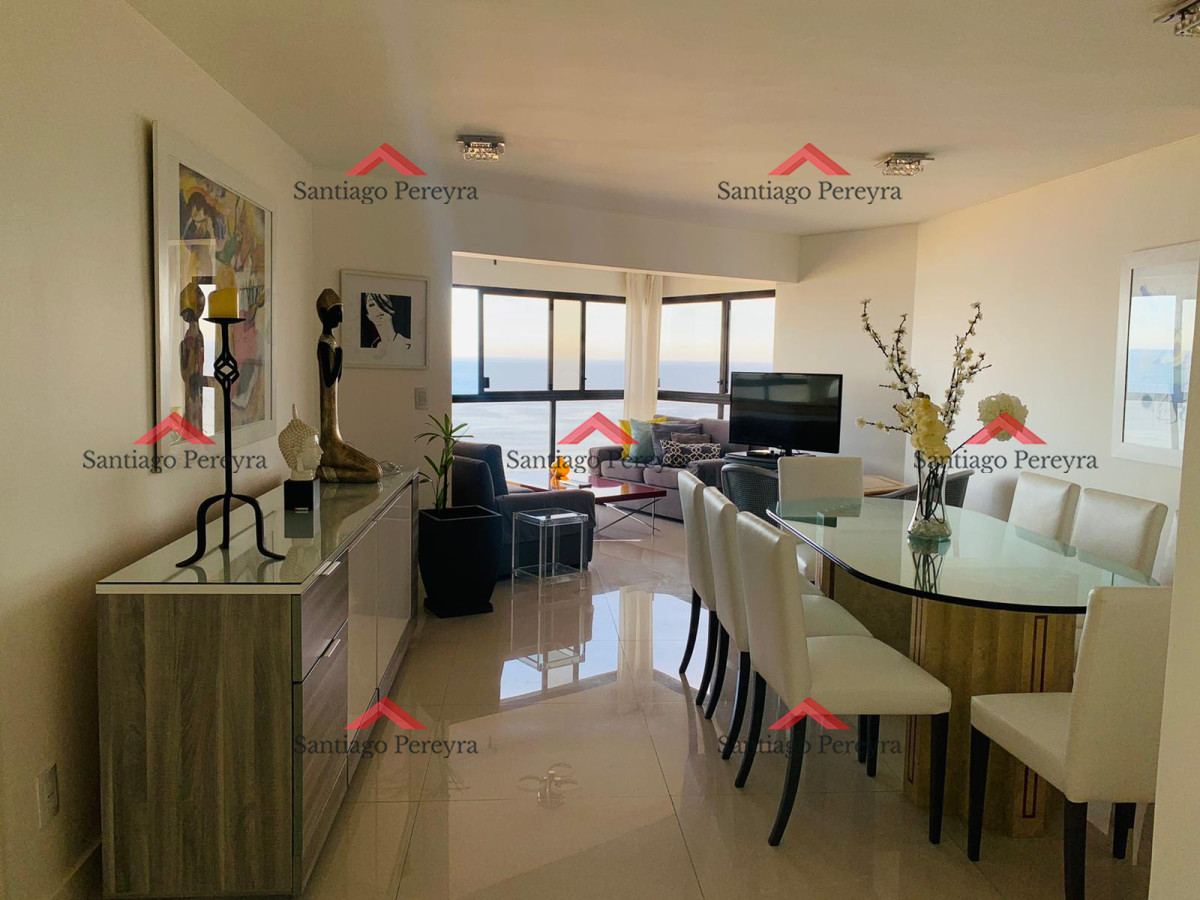 Apartamento ID.13113 - VENTA DE APARTAMENTO DE 2 DORMITORIOS EN TORRE CRISTAL PUNTA DEL ESTE 