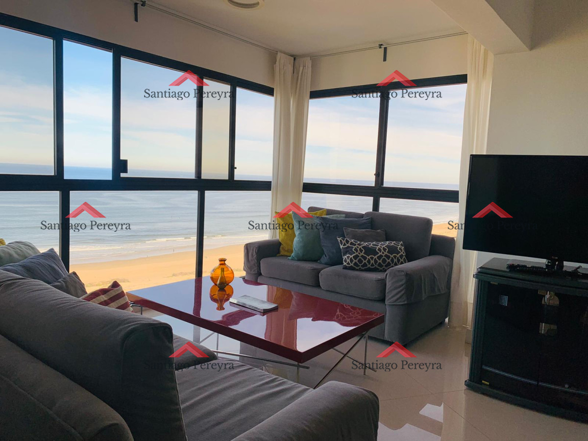 Apartamento ID.13113 - VENTA DE APARTAMENTO DE 2 DORMITORIOS EN TORRE CRISTAL PUNTA DEL ESTE 