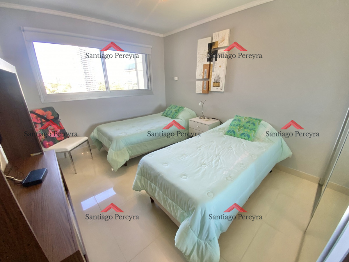 Apartamento ID.15484 - ALQUILER ANUAL-INVERNAL DE APARTAMENTO DE 2 DORMITORIOS EN EDIFICIO MIAMI BOULEVARD