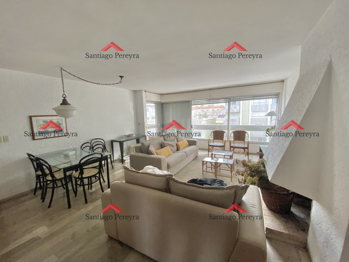 Apartamento ID.13102 - Venta de Apartamento en Edificio Porto Santo 