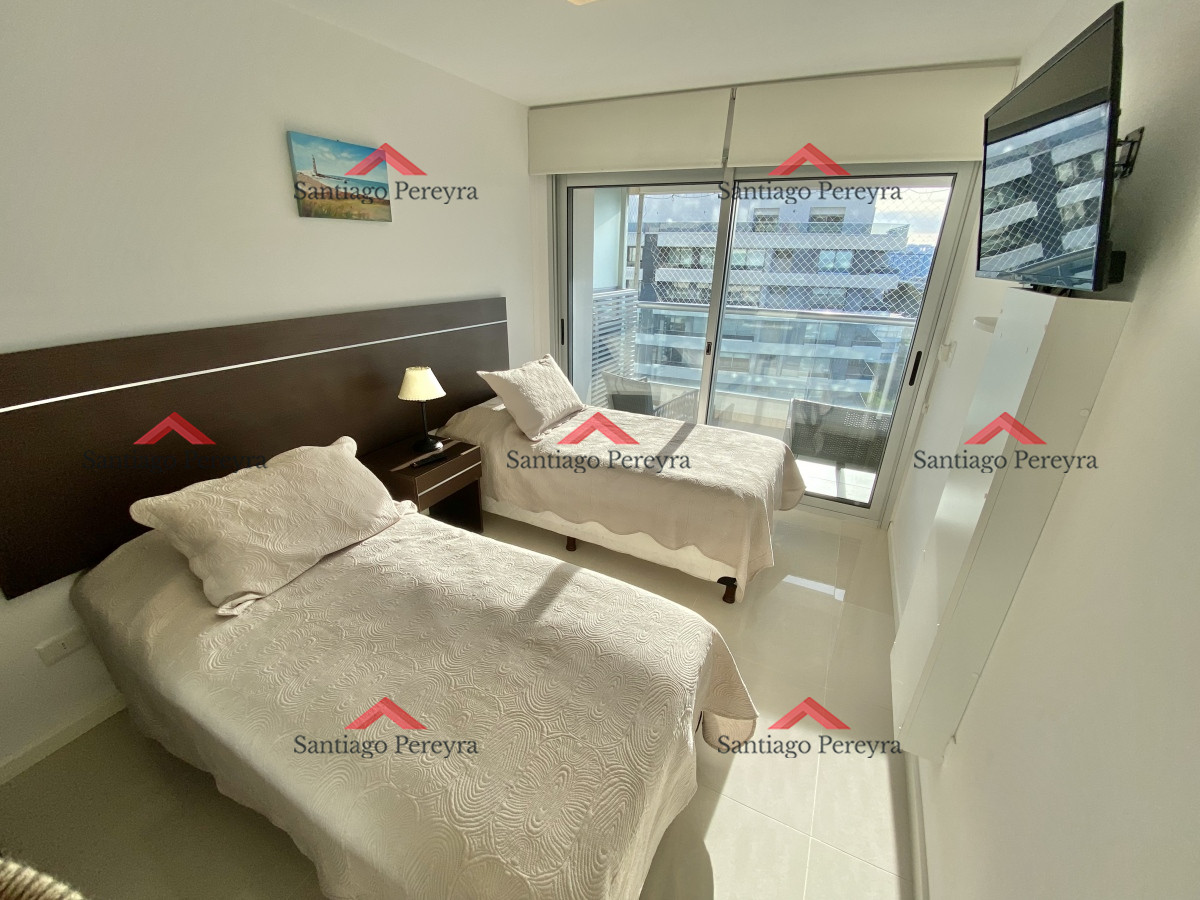 Apartamento ID.13289 - VENTA DE APARTAMENTO DE 2 DORMITORIOS EN BRAVA EN EDIFICIO ICON BRAVA PUNTA DEL ESTE