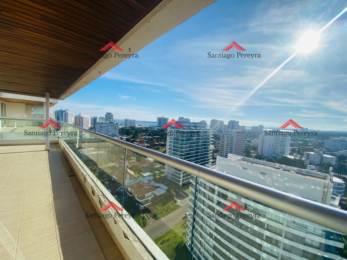 Apartamento ID.8166 - VENTA DE APARTAMENTO DE 2 DORMITORIOS EN ICON BRAVA PUNTA DEL ESTE