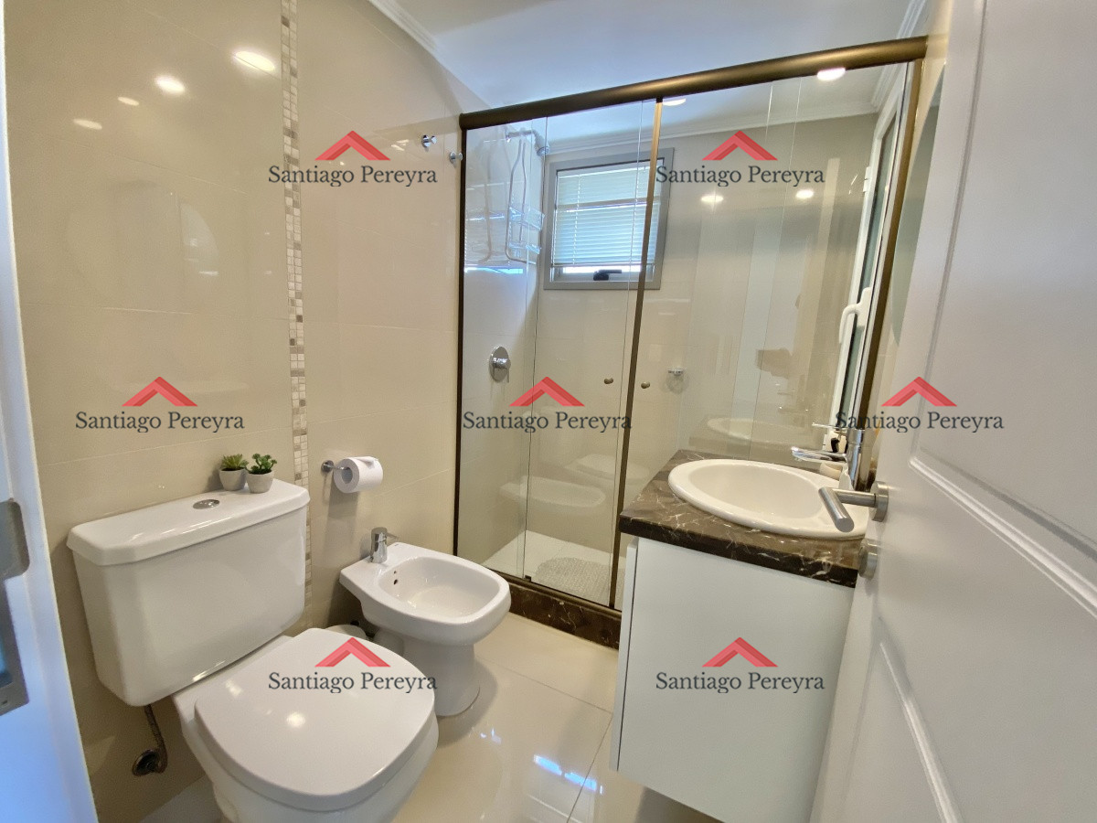 Apartamento ID.12807 - VENTA DE APARTAMENTO DE 2 DORMITORIOS EN PLACE LAFAYETTE PUNTA DEL ESTE 