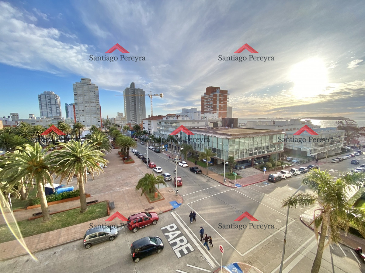 Apartamento ID.16505 - VENTA APTO 3 DORMITORIOS PENINSULA PUNTA DEL ESTE 