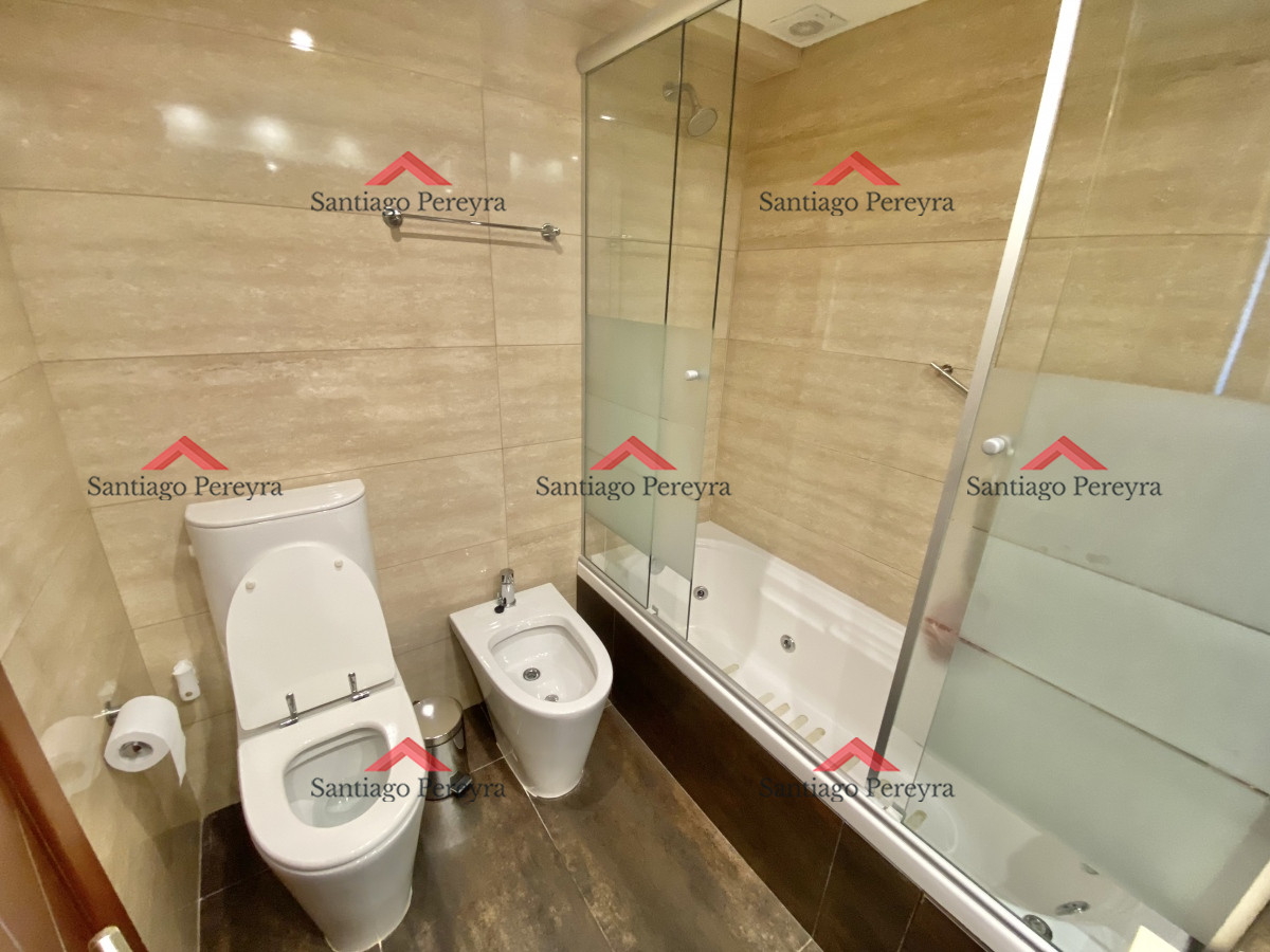 Apartamento ID.15484 - ALQUILER ANUAL-INVERNAL DE APARTAMENTO DE 2 DORMITORIOS EN EDIFICIO MIAMI BOULEVARD