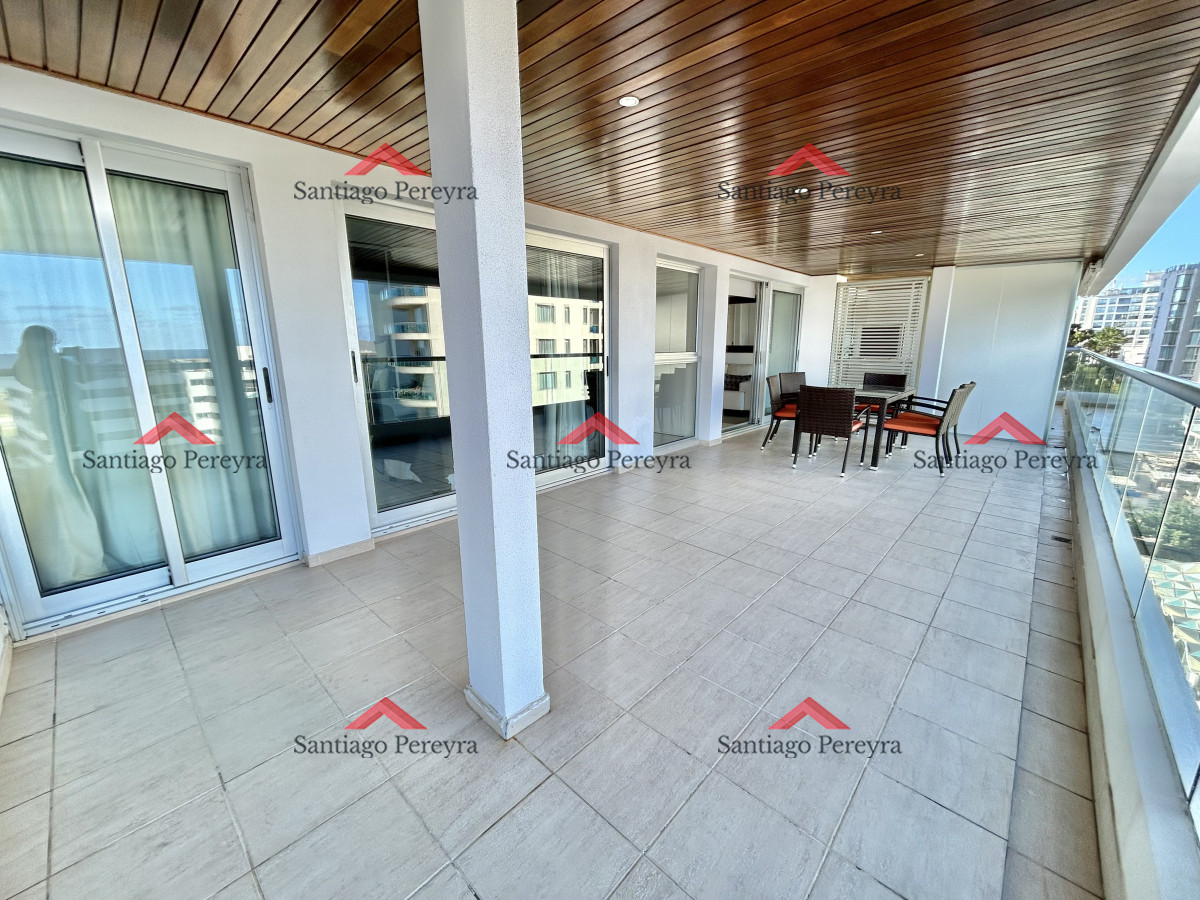 Apartamento ID.8724 - VENTA DE APARTAMENTO DE 2 DORMITORIOS EN EDIFICIO ICON BRAVA PUNTA DEL ESTE