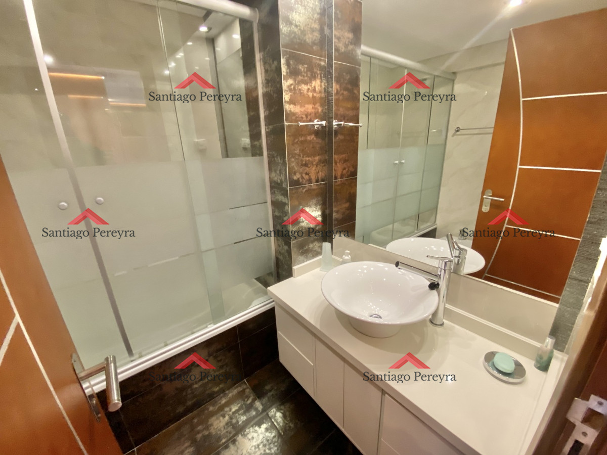 Apartamento ID.15484 - ALQUILER ANUAL-INVERNAL DE APARTAMENTO DE 2 DORMITORIOS EN EDIFICIO MIAMI BOULEVARD