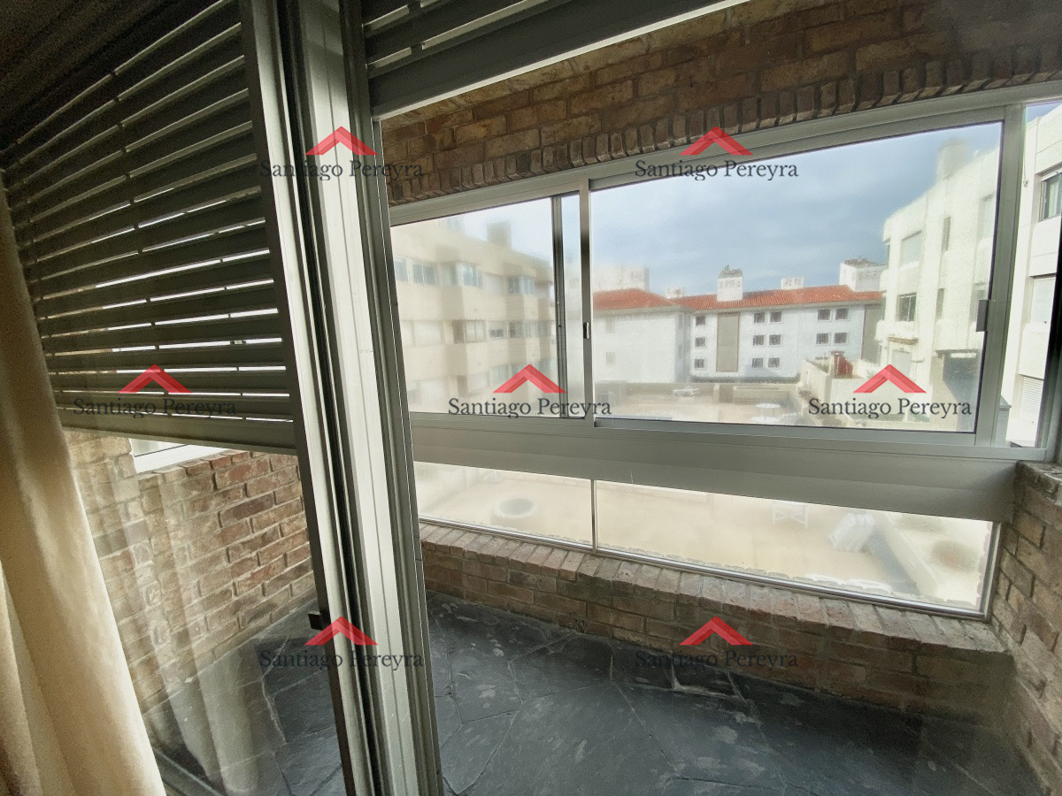 Apartamento ID.13102 - Venta de Apartamento en Edificio Porto Santo 