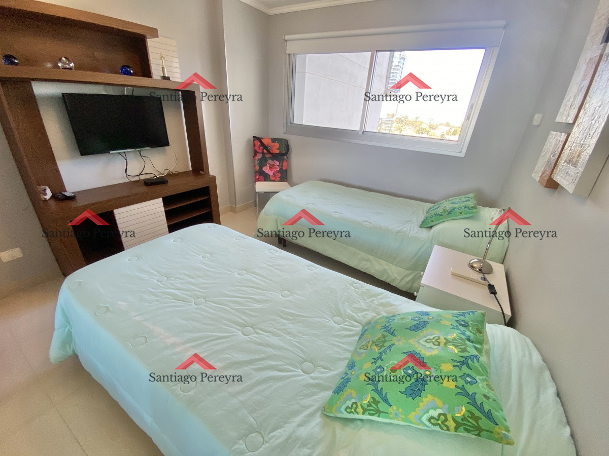 Apartamento ID.15484 - ALQUILER ANUAL-INVERNAL DE APARTAMENTO DE 2 DORMITORIOS EN EDIFICIO MIAMI BOULEVARD