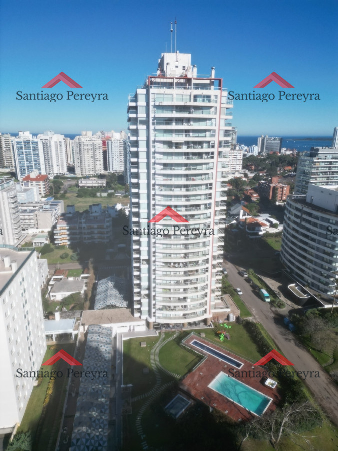 Apartamento ID.8724 - VENTA DE APARTAMENTO DE 2 DORMITORIOS EN EDIFICIO ICON BRAVA PUNTA DEL ESTE