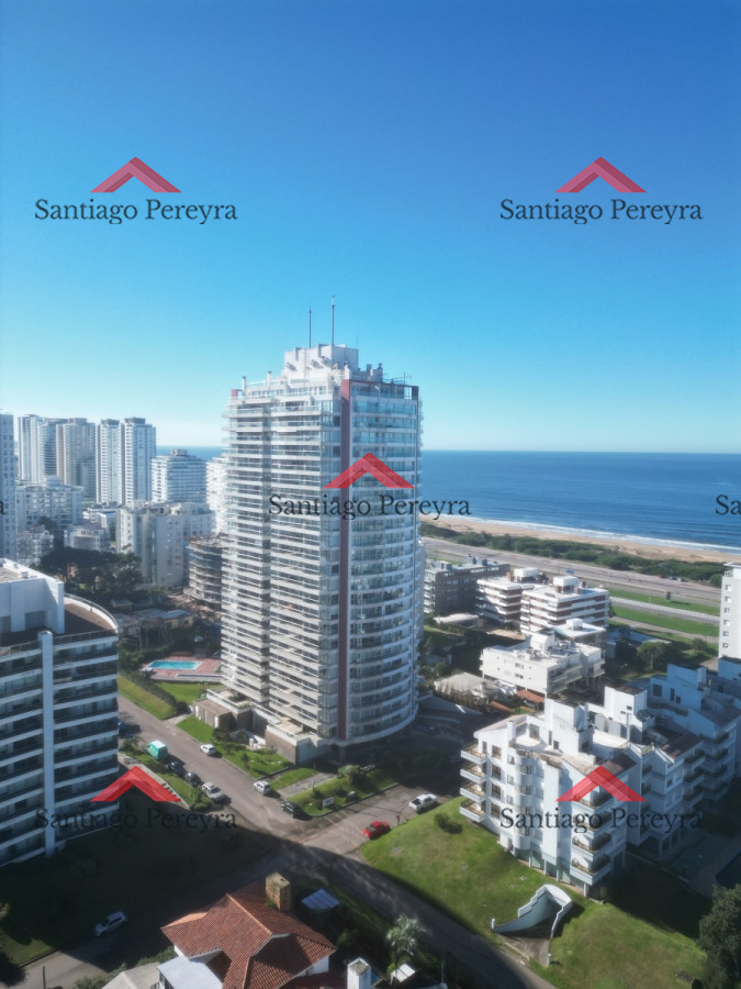 Apartamento ID.8724 - VENTA DE APARTAMENTO DE 2 DORMITORIOS EN EDIFICIO ICON BRAVA PUNTA DEL ESTE