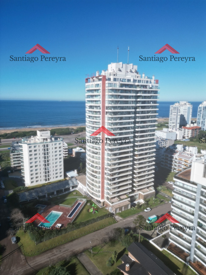 Apartamento ID.8724 - VENTA DE APARTAMENTO DE 2 DORMITORIOS EN EDIFICIO ICON BRAVA PUNTA DEL ESTE