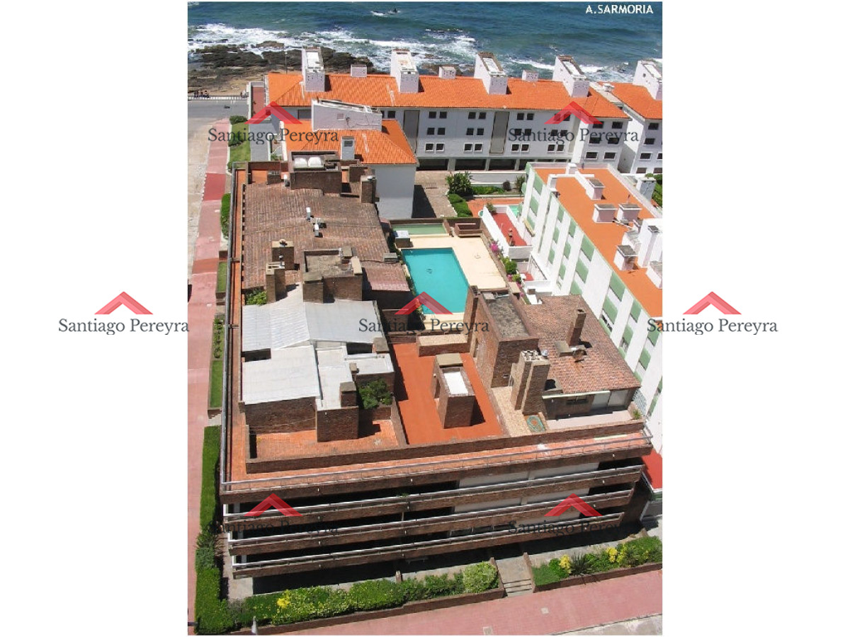 Apartamento ID.13102 - Venta de Apartamento en Edificio Porto Santo 