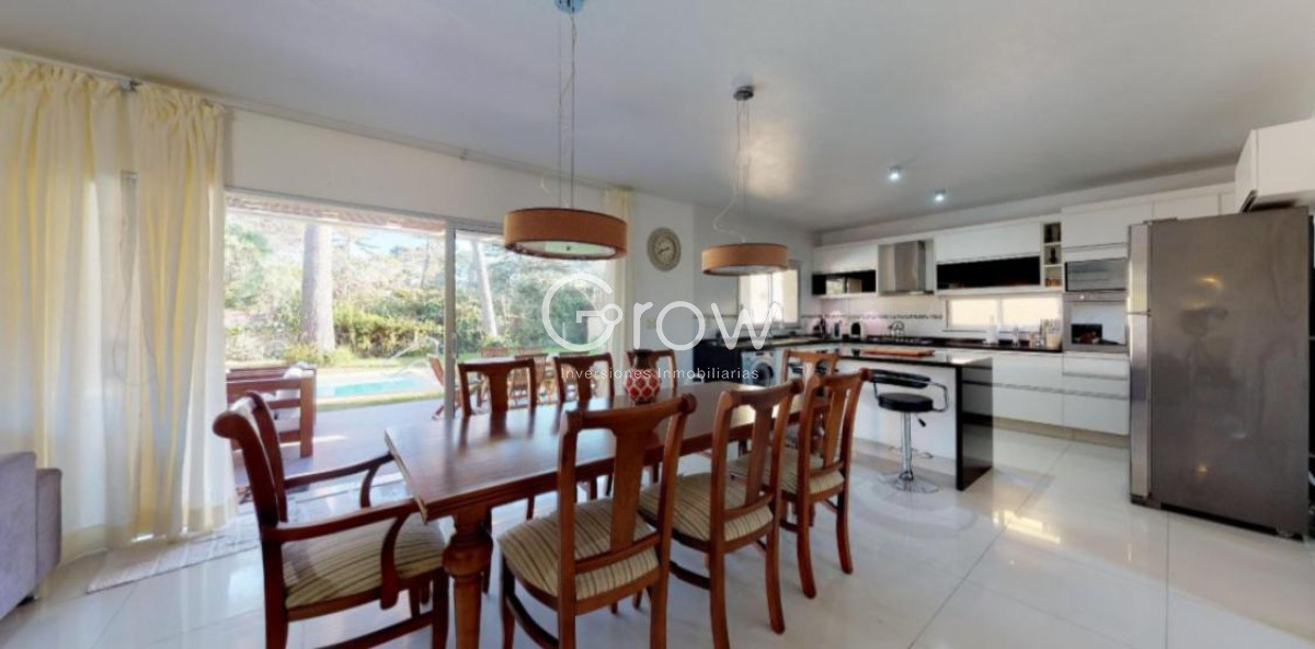 Casa ID.444 - VENTA DE CASA DE 3 DORMITORIOS EN MANSA PUNTA DEL ESTE 