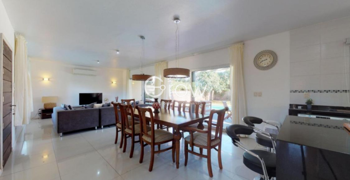 Casa ID.444 - VENTA DE CASA DE 3 DORMITORIOS EN MANSA PUNTA DEL ESTE 