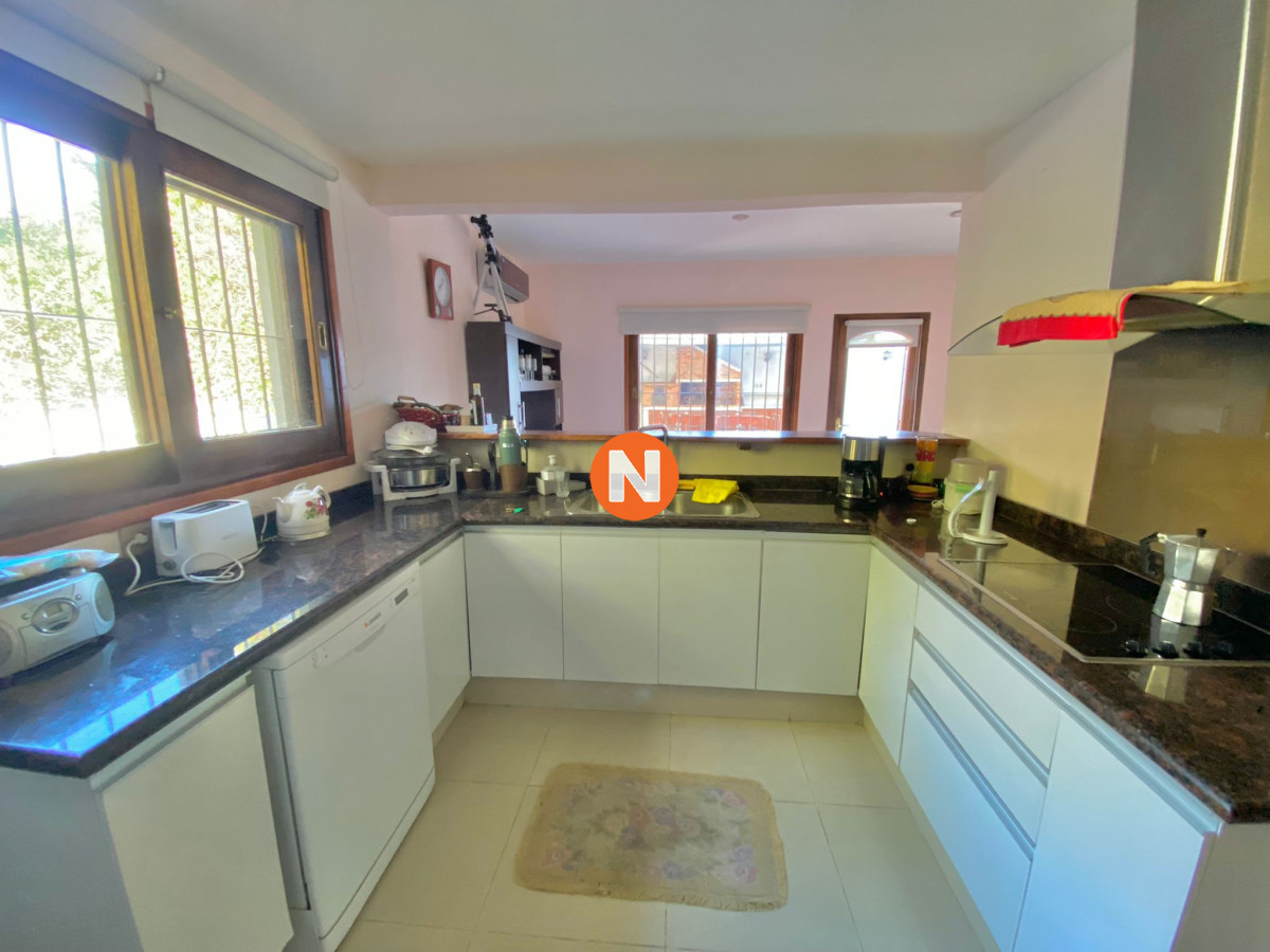 Casa Ref.220869 - VENTA DE CASA DE 3 DORMITORIOS EN MANSA PUNTA DEL ESTE 