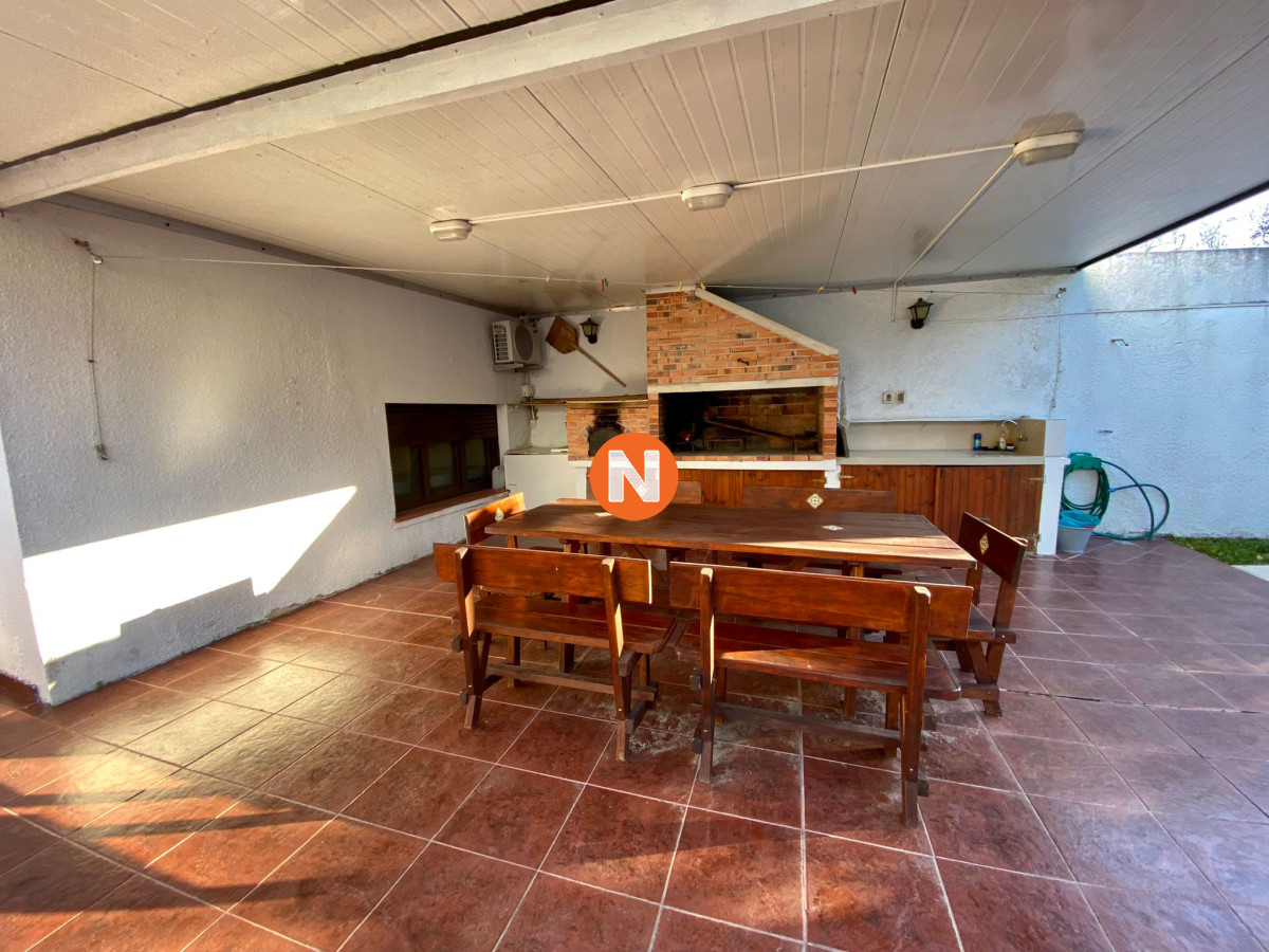 Casa Ref.220869 - VENTA DE CASA DE 3 DORMITORIOS EN MANSA PUNTA DEL ESTE 