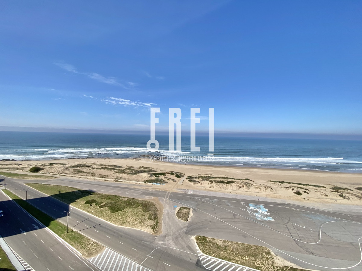 Apartamento ID.143 - VENTA APTO 2 DORMITORIOS + DEPENDENCIA BRAVA PUNTA DEL ESTE