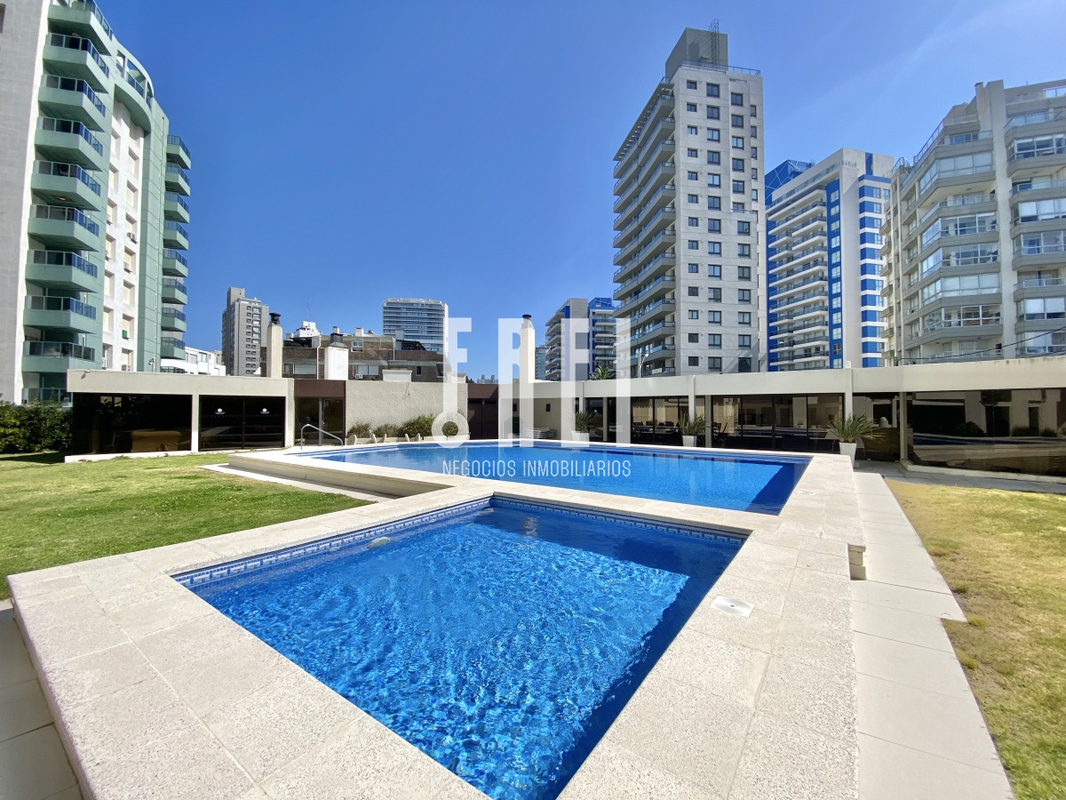 Apartamento ID.143 - VENTA APTO 2 DORMITORIOS + DEPENDENCIA BRAVA PUNTA DEL ESTE
