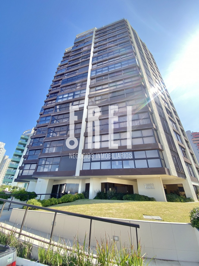 Apartamento ID.143 - VENTA APTO 2 DORMITORIOS + DEPENDENCIA BRAVA PUNTA DEL ESTE