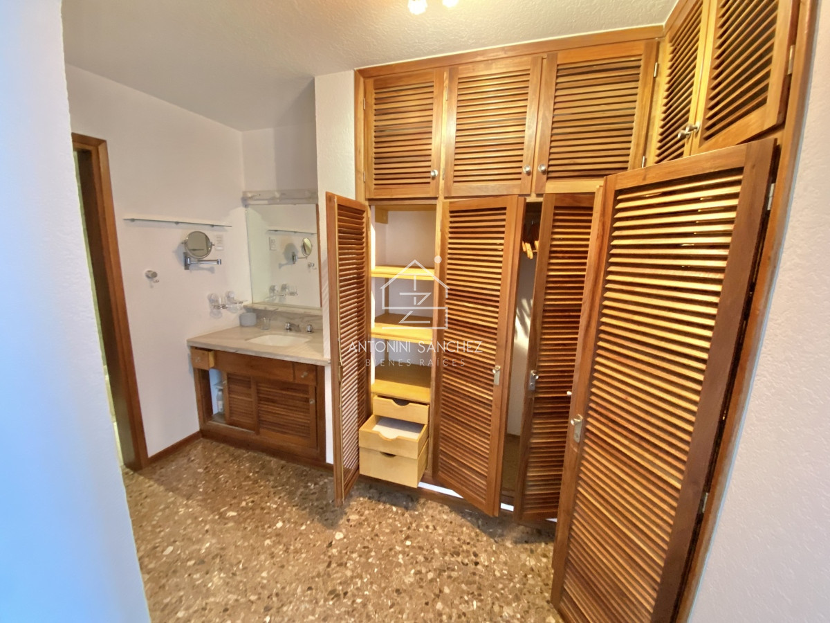 Apartamento ID.521 - Apartamento en alquiler Invernal 3 Dormitorios 2 Baños 1 en Suites en Malecon IV