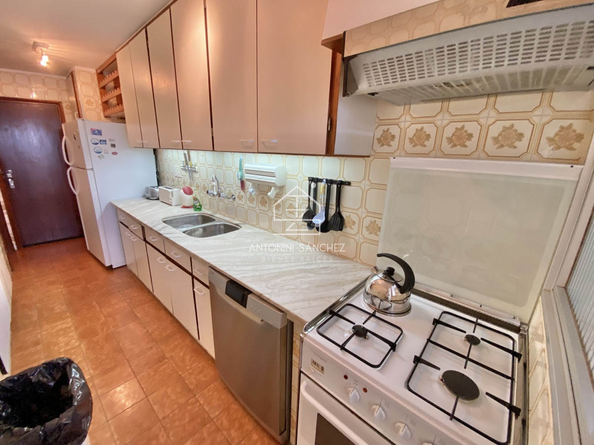 Apartamento ID.521 - Apartamento en alquiler Invernal 3 Dormitorios 2 Baños 1 en Suites en Malecon IV