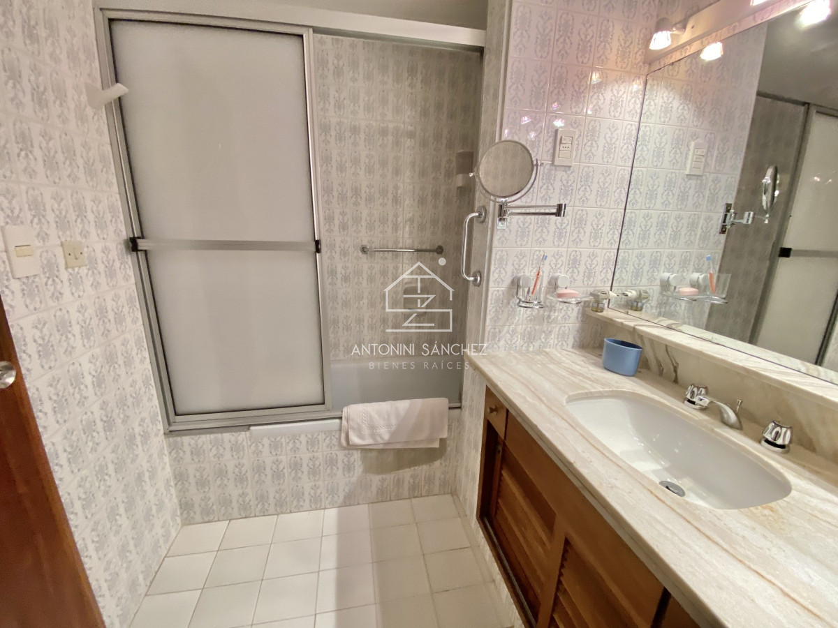 Apartamento ID.521 - Apartamento en alquiler Invernal 3 Dormitorios 2 Baños 1 en Suites en Malecon IV