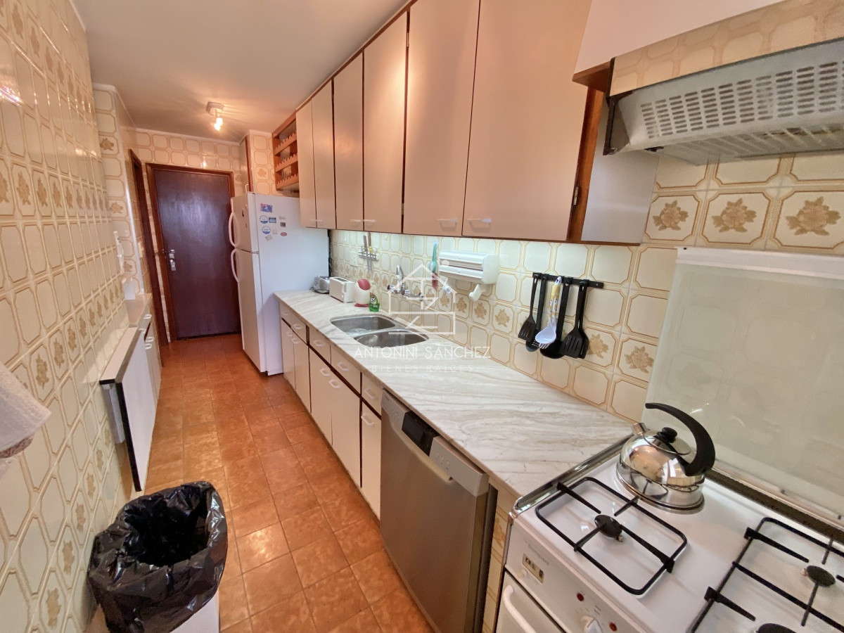 Apartamento ID.521 - Apartamento en alquiler Invernal 3 Dormitorios 2 Baños 1 en Suites en Malecon IV