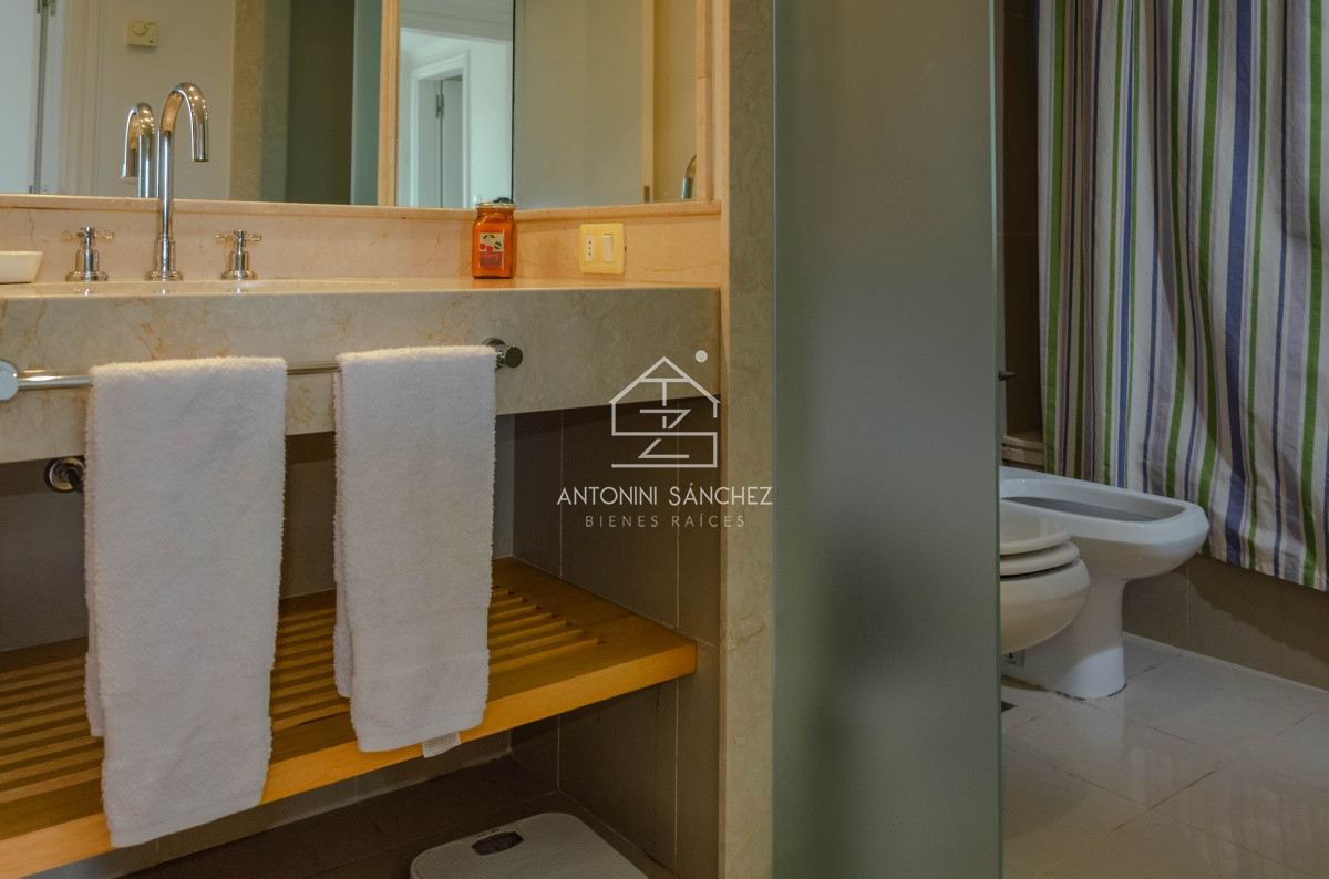 Apartamento ID.537 - PentHouse en venta y alquiler en Veramansa