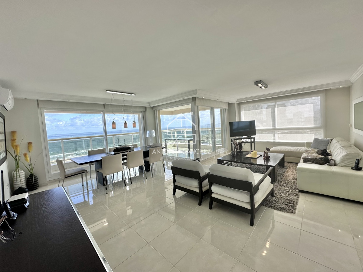 Apartamento ID.1414 - VENTA APARTAMENTO 3 DORMITORIOS EDIFICIO LE JARDIN