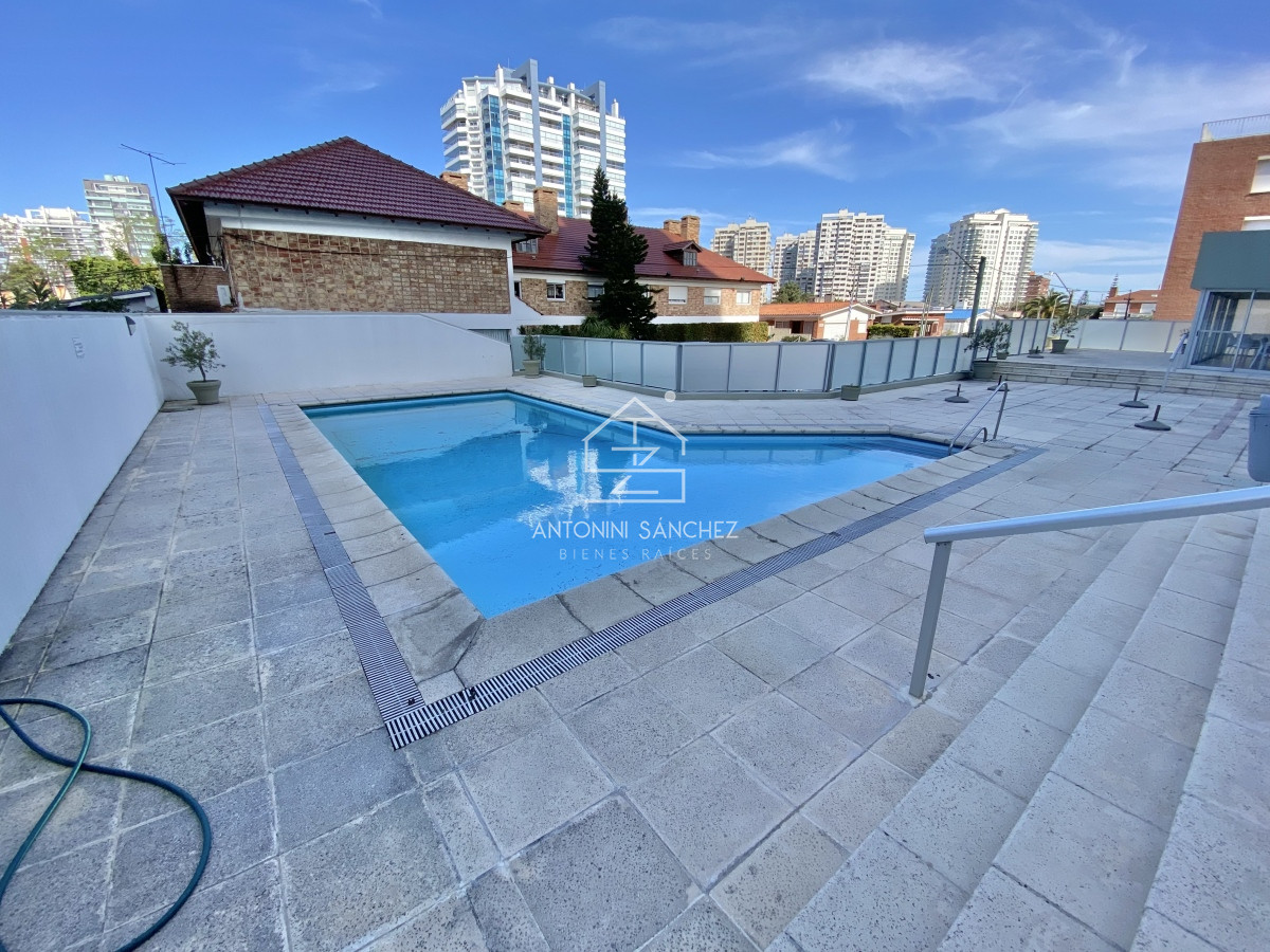 Apartamento ID.521 - Apartamento en alquiler Invernal 3 Dormitorios 2 Baños 1 en Suites en Malecon IV