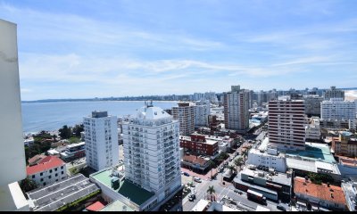 Piso alto con hermosa vista